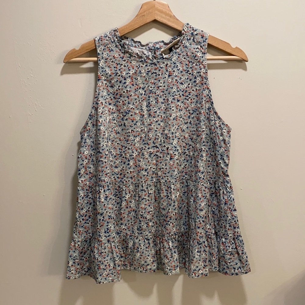 Universal Thread floral ruffle tiered peplum top M